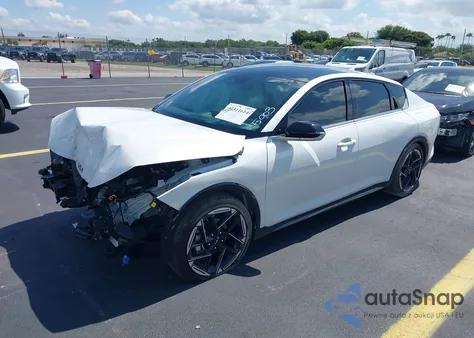 2025 Kia K4 Gt-Line z USA, uszkodzony, nr VIN 3KPFW4DE9SE045003